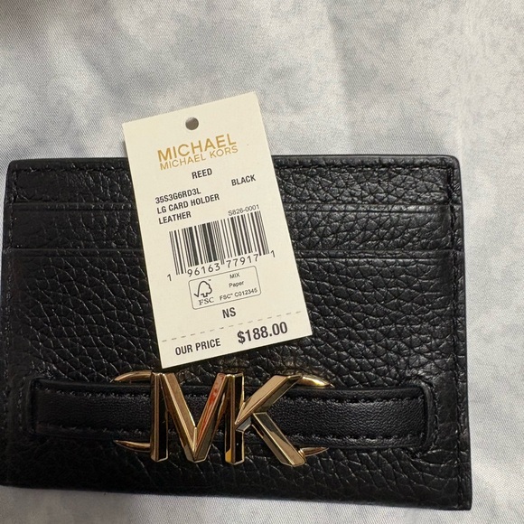 Michael Kors Black Card Holder with Gold Logo - Picture 2 of 4